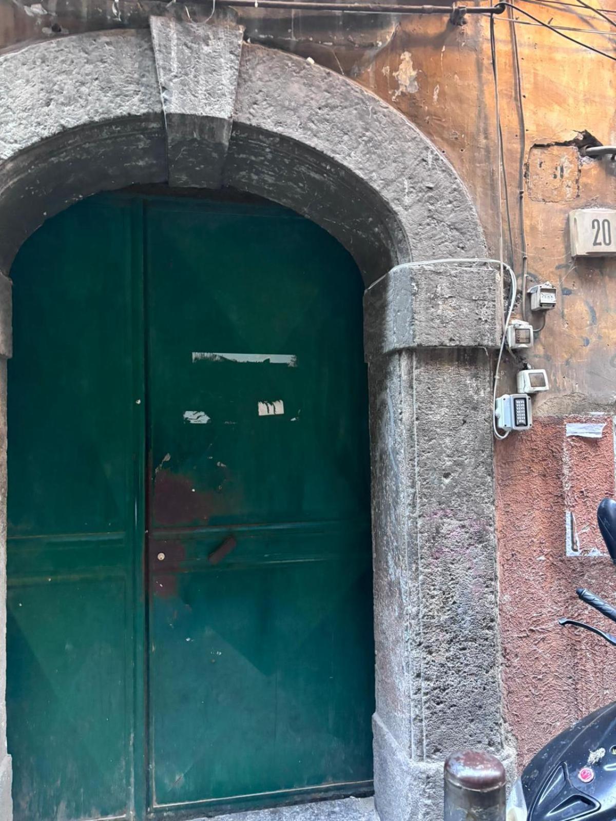 Ai 13 Gradoni Di Chiaia Bed and Breakfast Napels Buitenkant foto