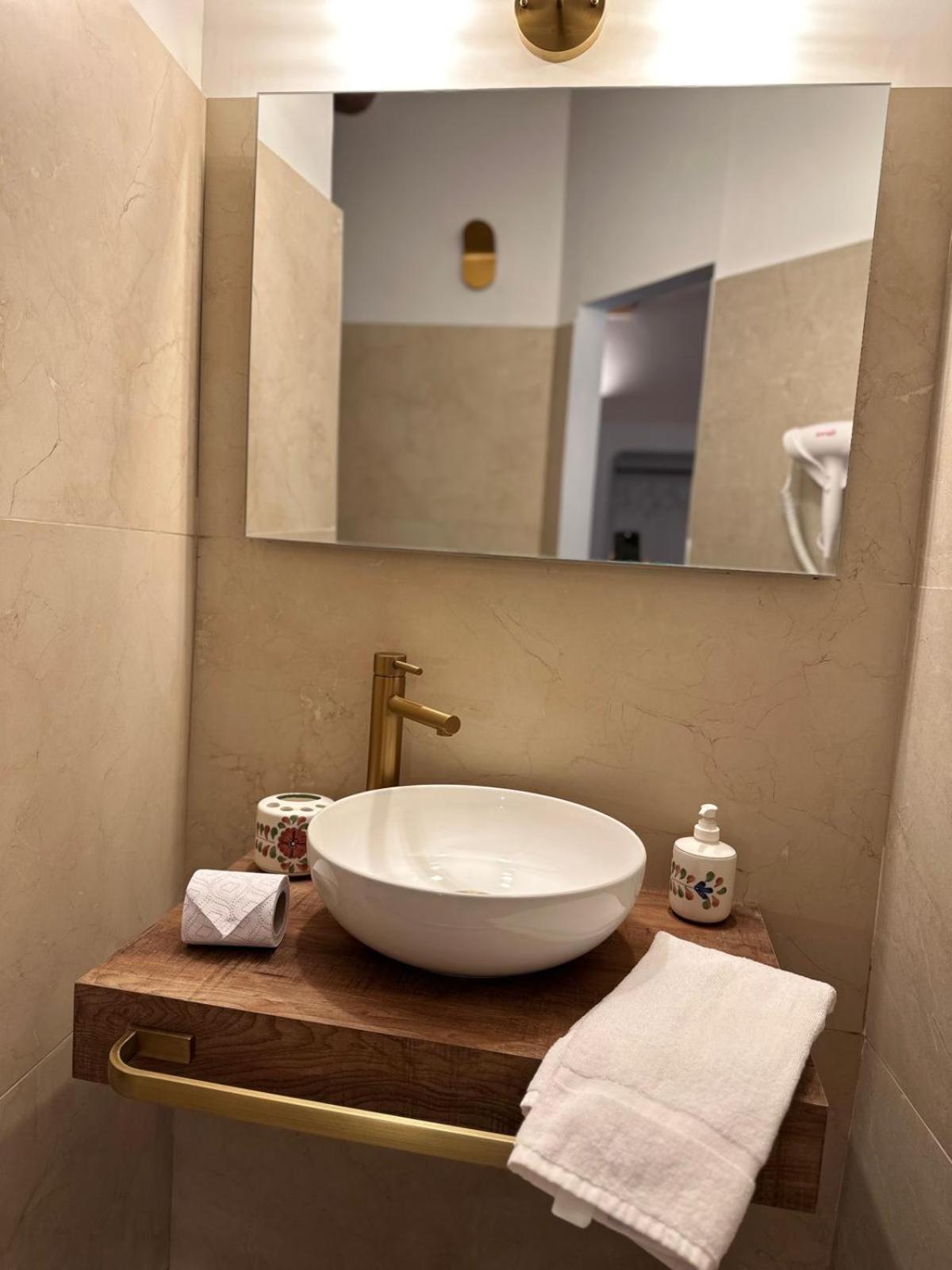 Ai 13 Gradoni Di Chiaia Bed and Breakfast Napels Buitenkant foto